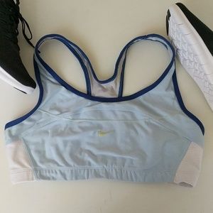 ⛹️‍♀️ Nike Dri-Fit Blue and White Sports Bra